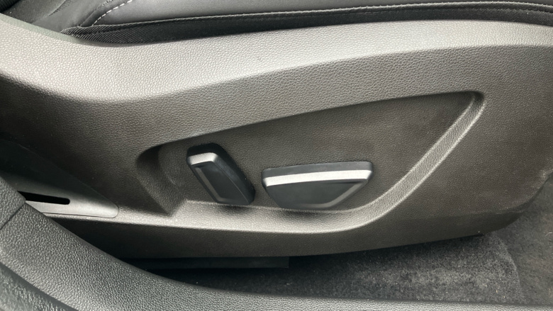 Renault Symbioz 1.6 E-Tech FHEV 145 Iconic Esprit Alpine 5dr Auto Hybrid Estate